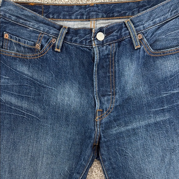 Levi's Women's Blue Jean Shorts - Picture 2 of 6